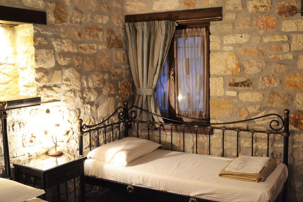 Hagiati Guesthouse - 17