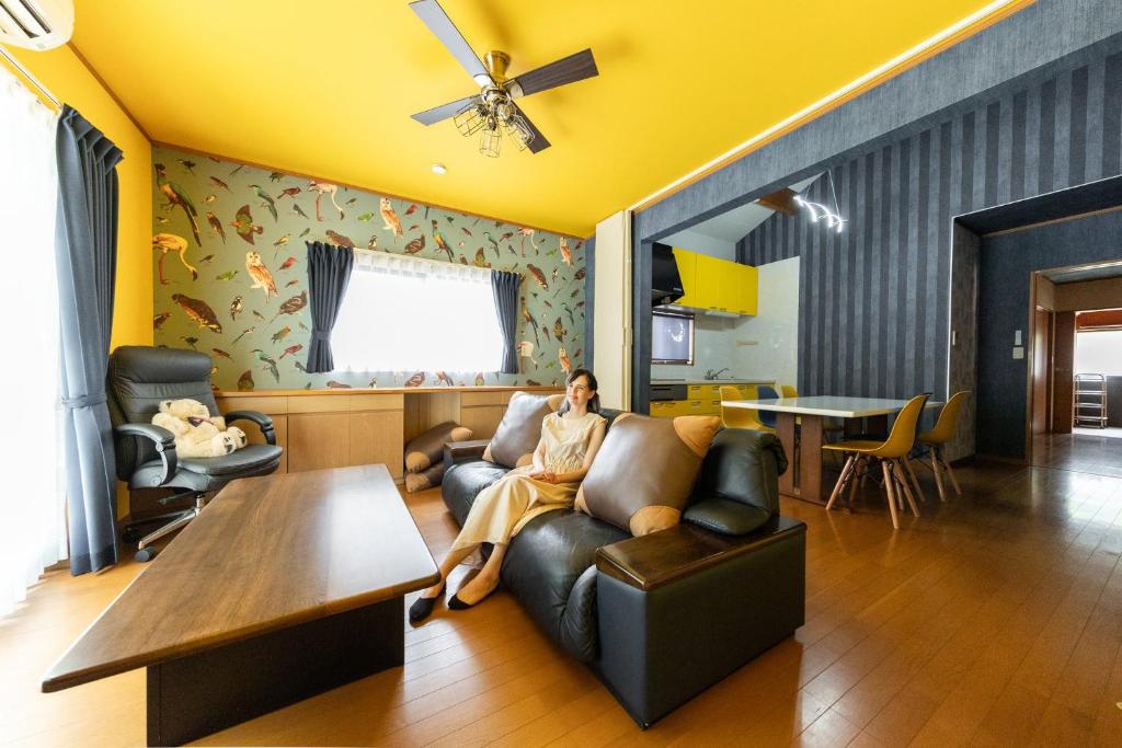 Χώρος καθιστικού στο 民泊大森別邸, 一棟貸切3 bedrooms, Shimonada Station, Futami Seaside Park, 200 steps to the sea