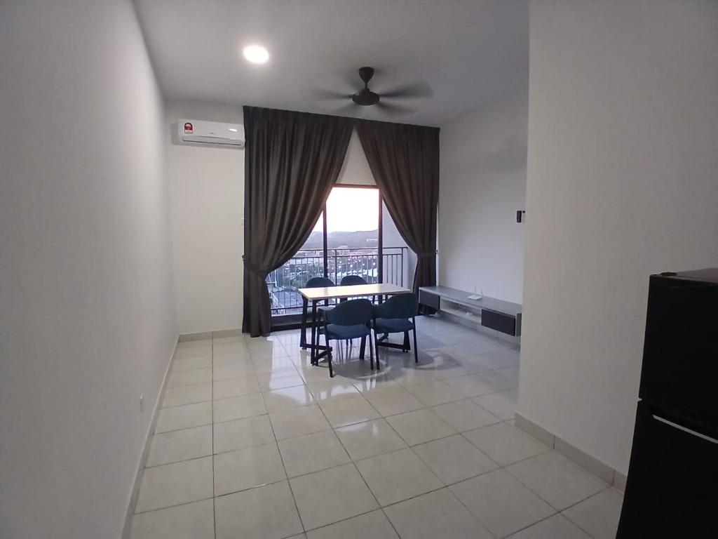 Ένα ή περισσότερα κρεβάτια σε δωμάτιο στο Youth City Residence, Nilai 2R2B