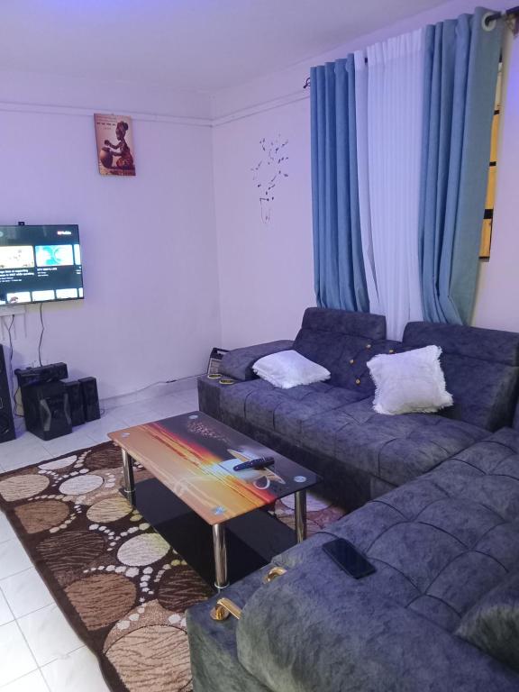 Et opholdsområde på Premium Homes Kitengela