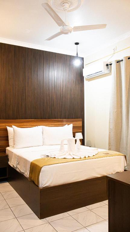 Postel nebo postele na pokoji v ubytování Valhali Guesthouse
