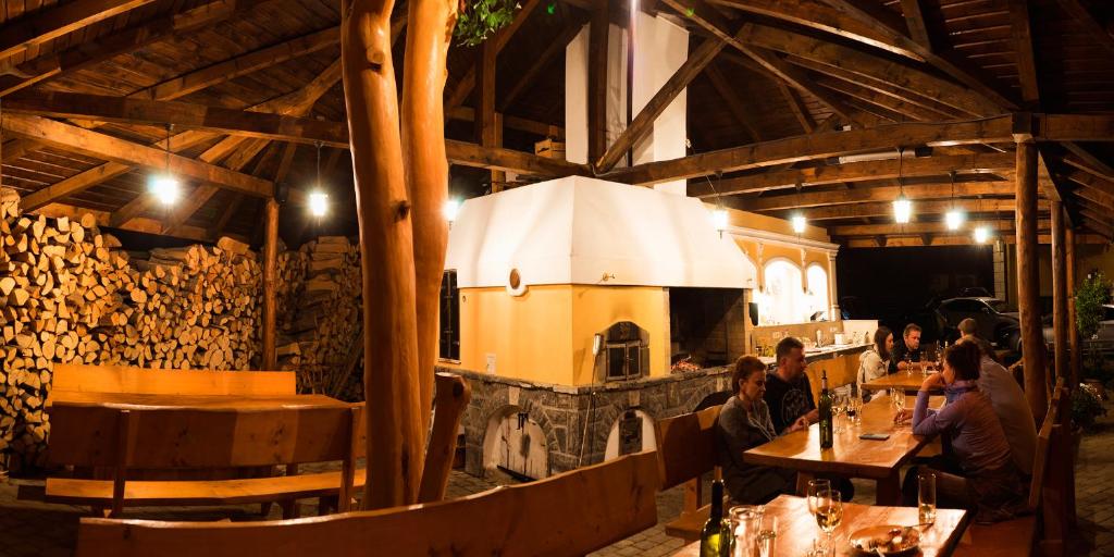 Restaurace v ubytování Penzión Kastiel Hanus