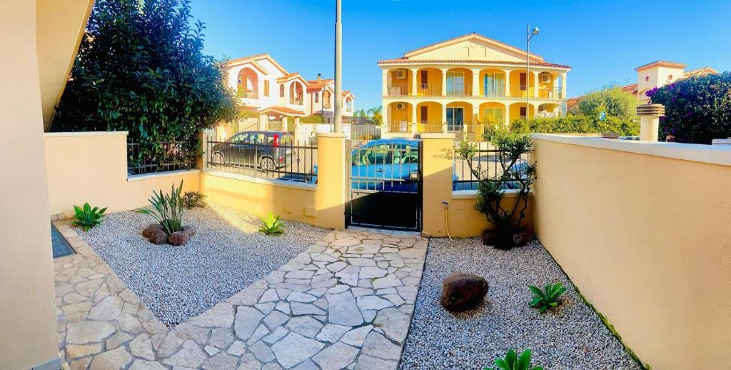 Το κτήριο όπου στεγάζεται  το διαμέρισμα