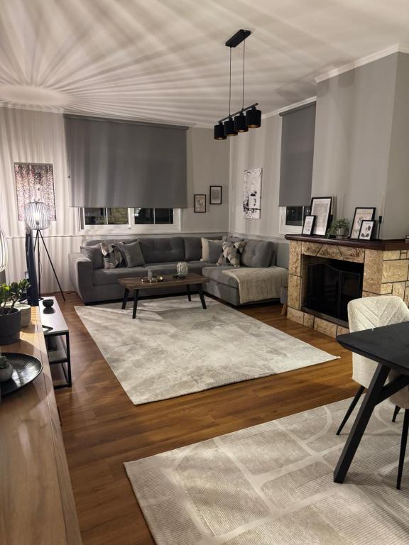 Χώρος καθιστικού στο Elathea Guest House