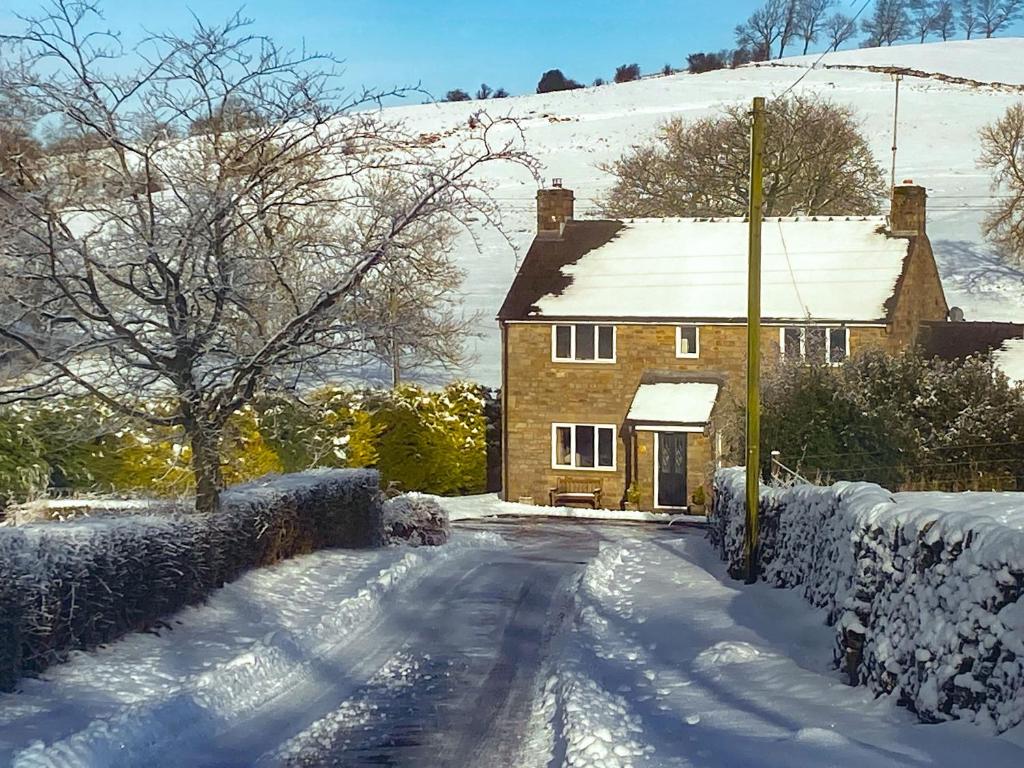 Mill Lea Cottage talvel