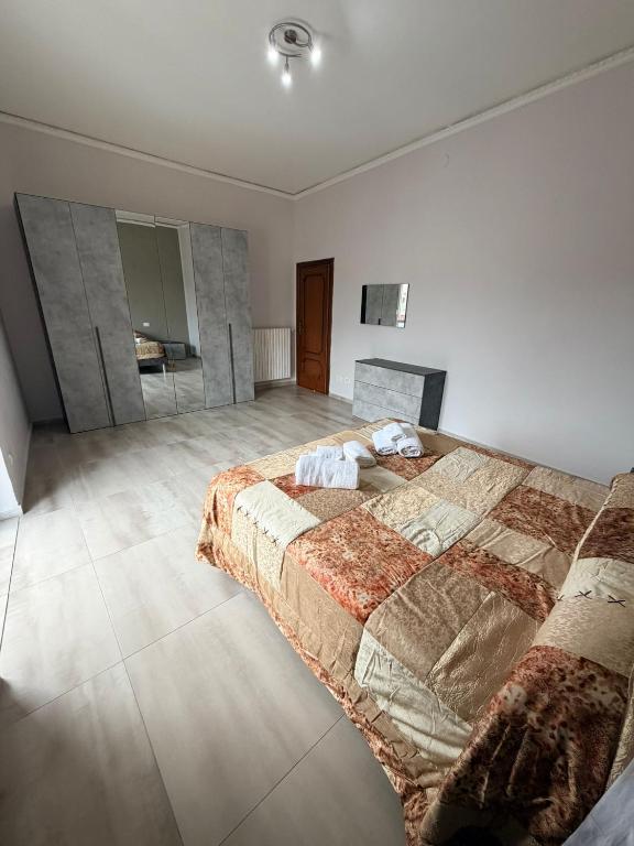 Station's Room - Family Two-Bedroom Apartment With View