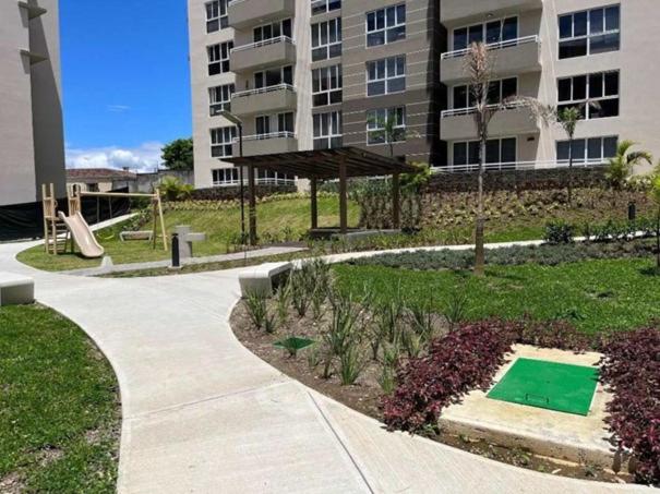 Zahrada ubytování Charming Apartment in Curridabat