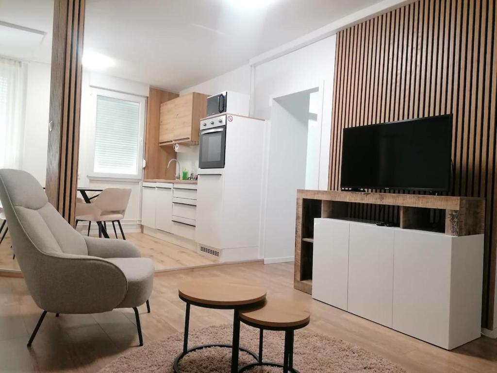 Kuchyň nebo kuchyňský kout v ubytování Apartman atHOME