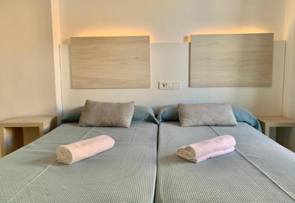 Hotel LLITERAS - Triple Room