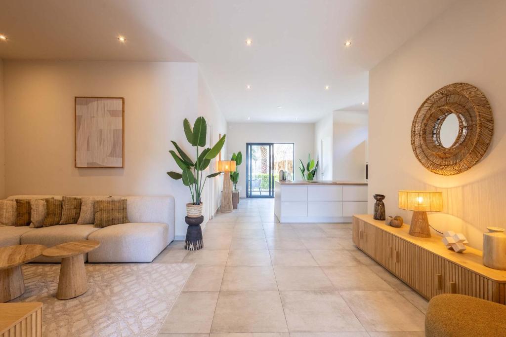 Posezení v ubytování Ayana Resort at Mambo Beach Area