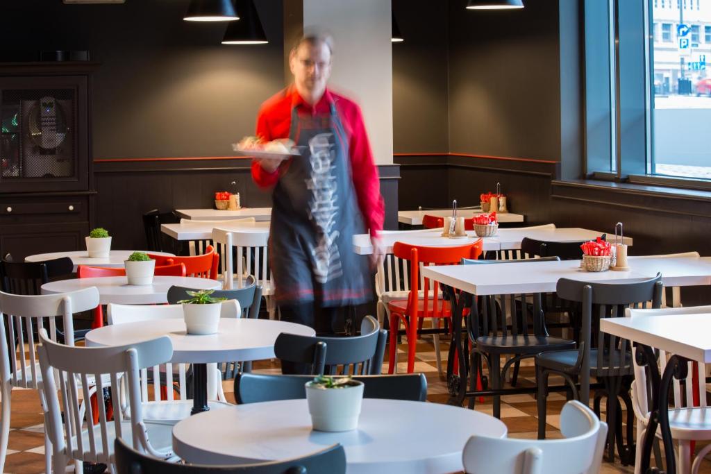 Ibis Szczecin Centrum - Resim 38