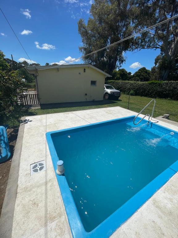 Πισίνα στο ή κοντά στο Casa en Colinas Verdes