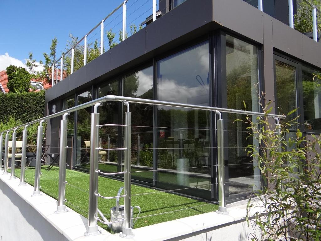 Το κτήριο όπου στεγάζεται  η παραθεριστική κατοικία