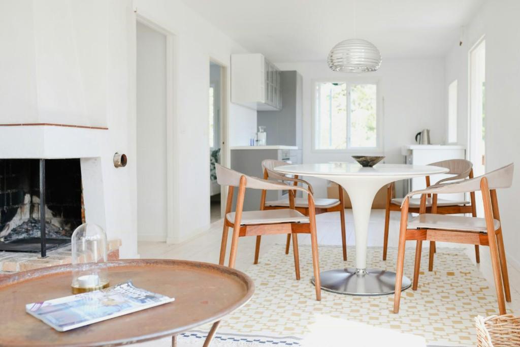 Posezení v ubytování Idyllic Holiday Home With Scenic Views On Älgö