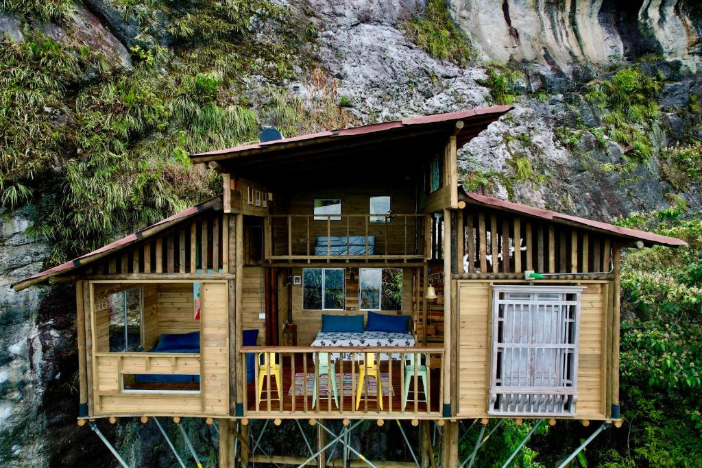 LA CASA EN EL AIRE - Abejorral