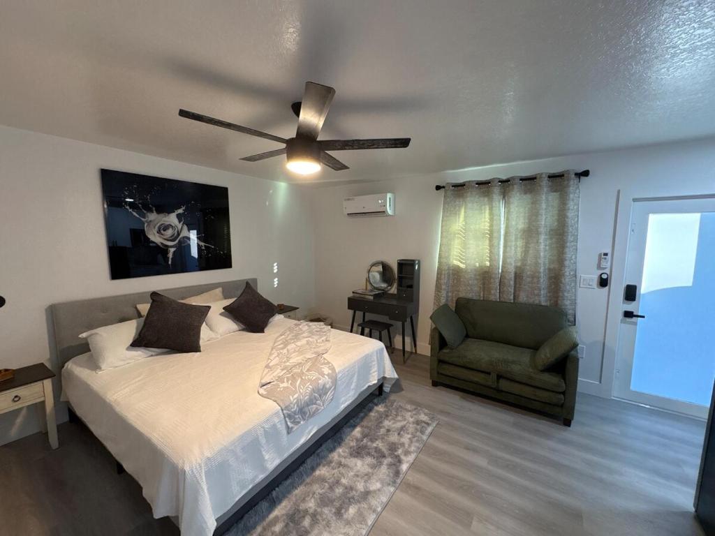 Ένα ή περισσότερα κρεβάτια σε δωμάτιο στο Tampa Escape