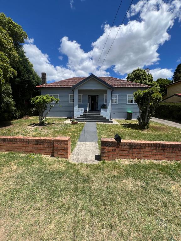 Το κτήριο όπου στεγάζεται  η παραθεριστική κατοικία