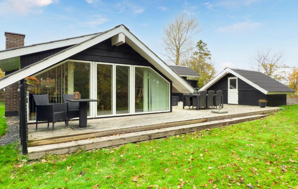 Budova, kde se prázdninový dům nachází