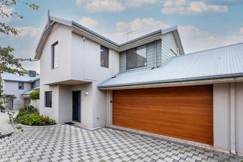 Clădirea în care este situat/ăvila