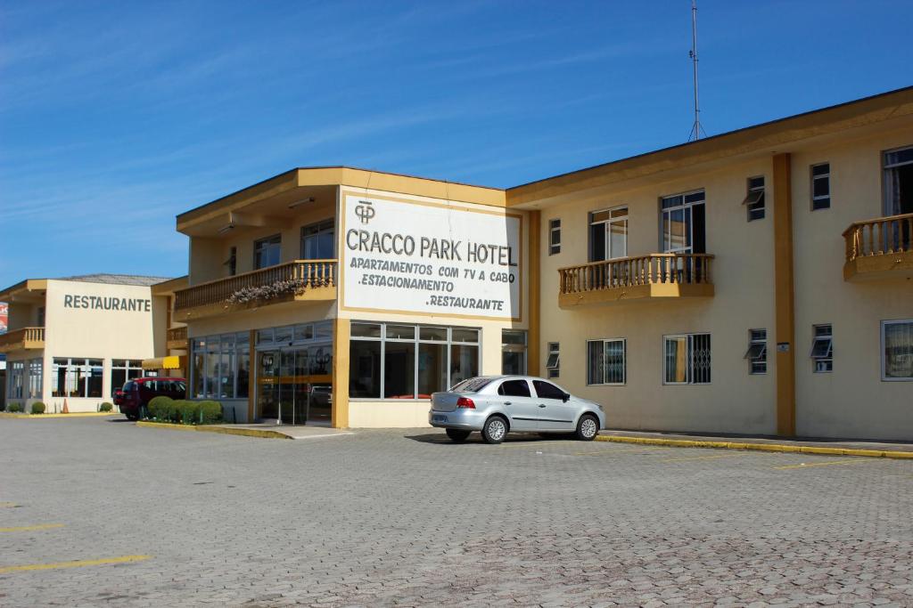  Cracco Park Hotel