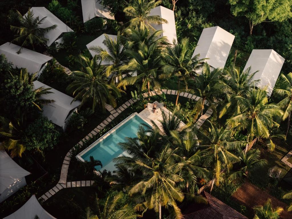 Bazén v ubytování Autentik Penida "Glamping" - Adults only nebo v jeho okolí