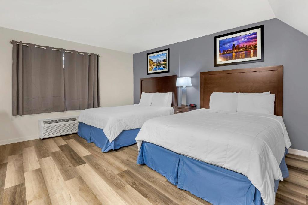 Rodeway Inn Lyons - La Grange photo