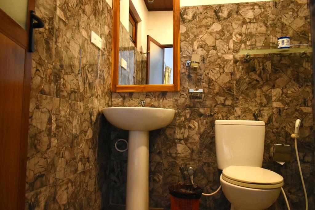 Green Hut Nature Resort - 6