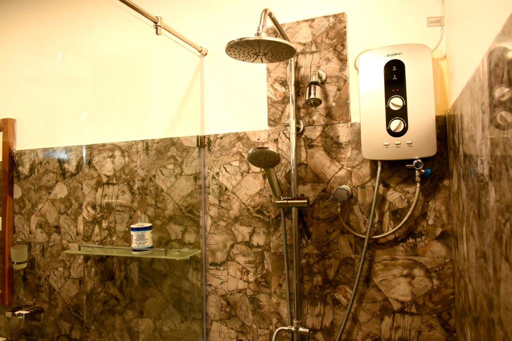 Green Hut Nature Resort - 9