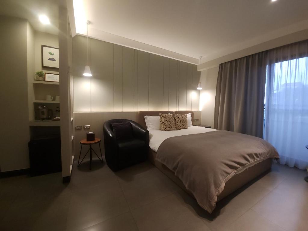 非住不可民宿 磨石浴缸 附停車場 - Zimmer Mit Queensize-Bett Und Balkon