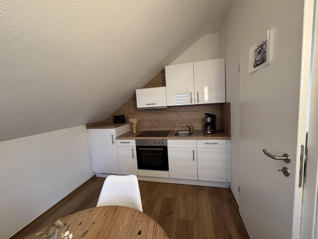 Η κουζίνα ή μικρή κουζίνα στο Kato Suite