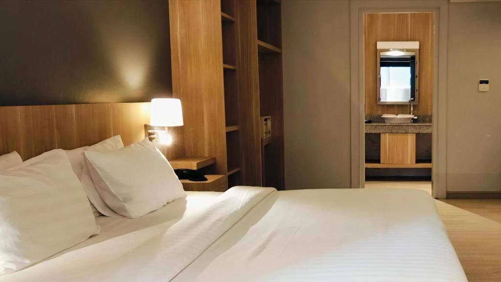 
Standard Double or Twin Room
