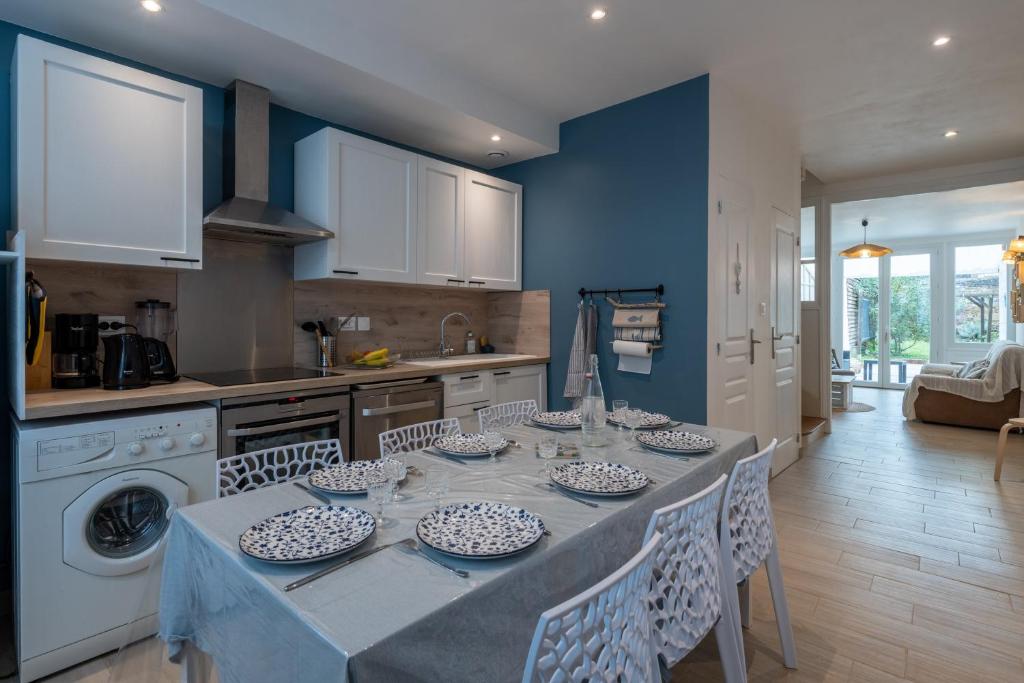 Kuchyň nebo kuchyňský kout v ubytování La Bignone - Avec jardin et terrasse