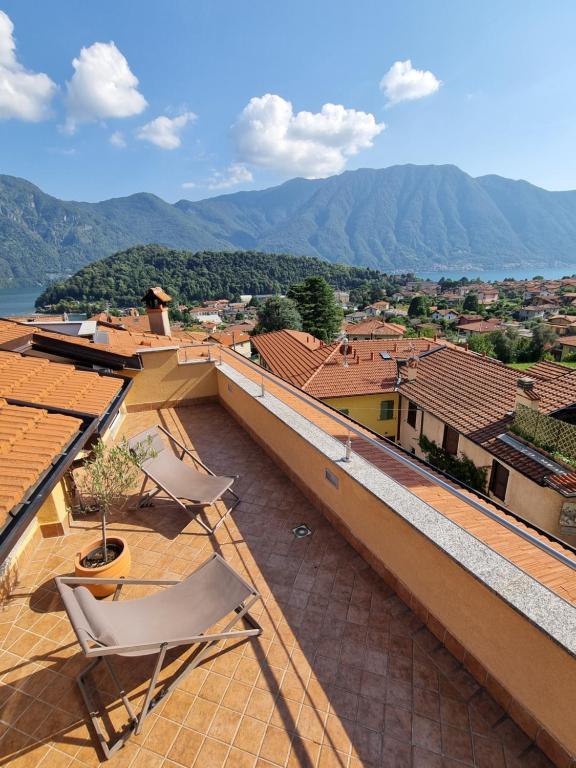 Nespecifikovaný výhled na hory nebo výhled na hory při pohledu z apartmánu