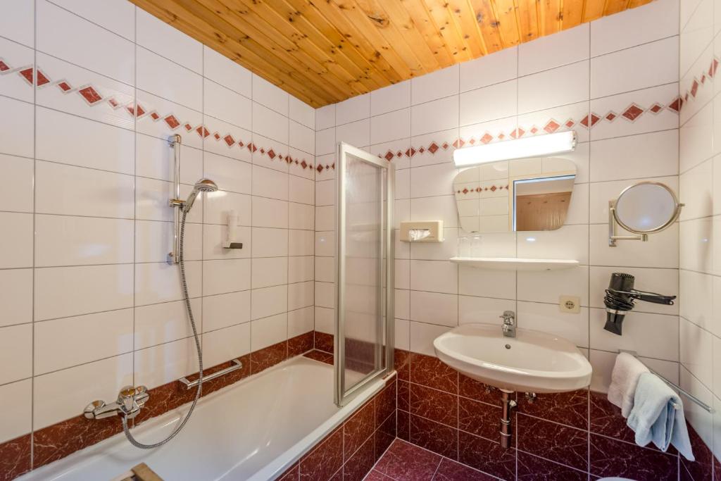 Hotel am Sonnenhügel - 4