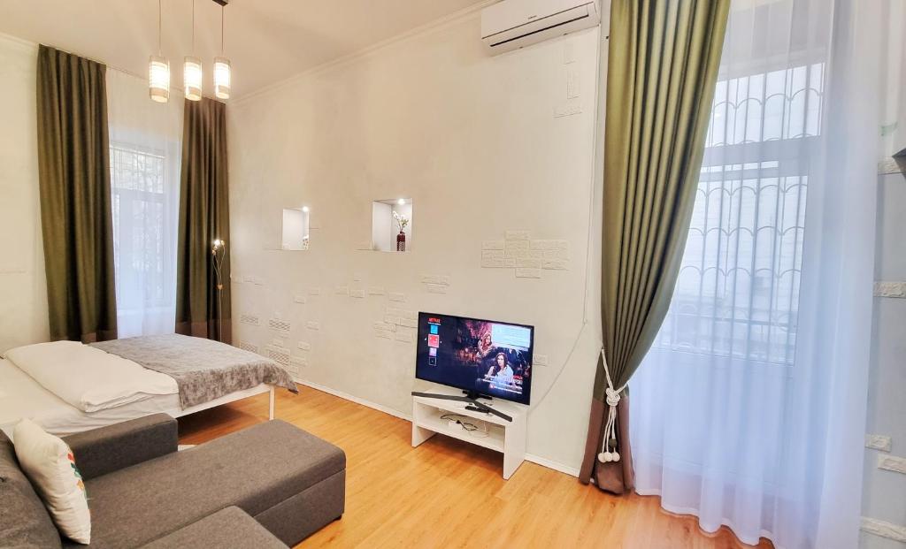 Kyiv Green Apartment фото 4