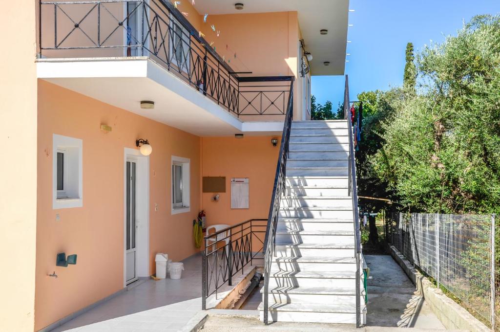 Balkón nebo terasa v ubytování Olive Grove Apts