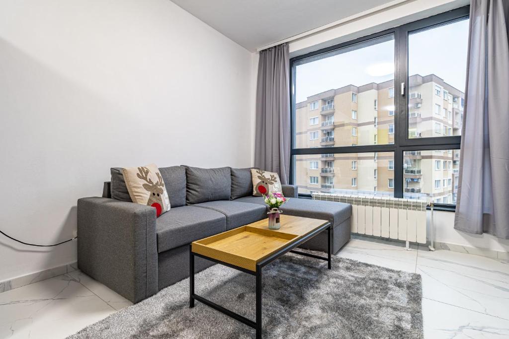 Χώρος καθιστικού στο Mladost Mountain View One Bedroom Apartment