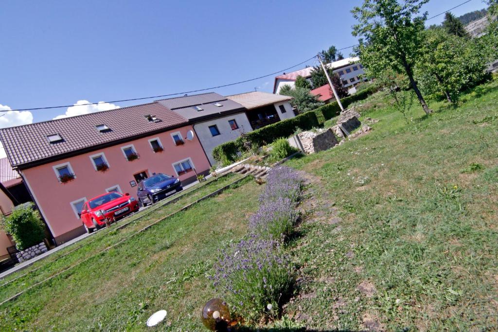 Zahrada ubytování Apartment house Lalita