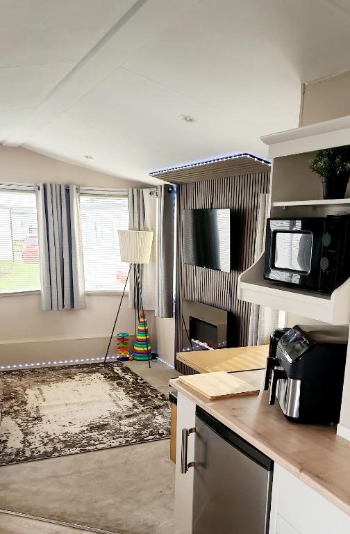 Μια τηλεόραση ή/και κέντρο ψυχαγωγίας στο 105 elm walk