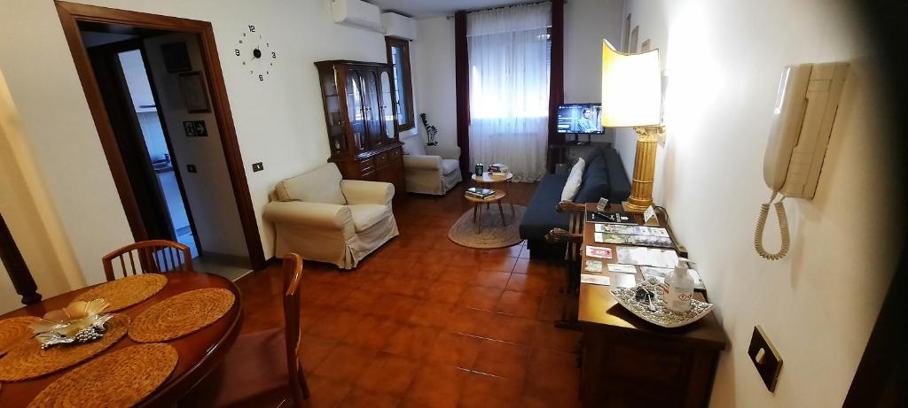 TV a/nebo společenská místnost v ubytování Incoming in ROME