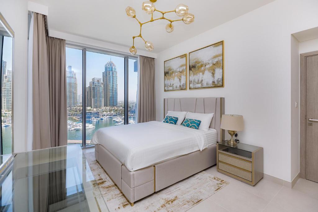 فضای داخلی BRAND NEW FULL MARINA VIEW 1BR Apartment at LIV Marina در دبی - تصویر ۳