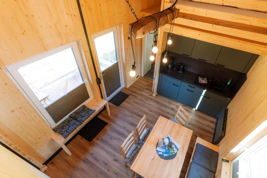 Χώρος καθιστικού στο Tinyhouse Wald-Woody