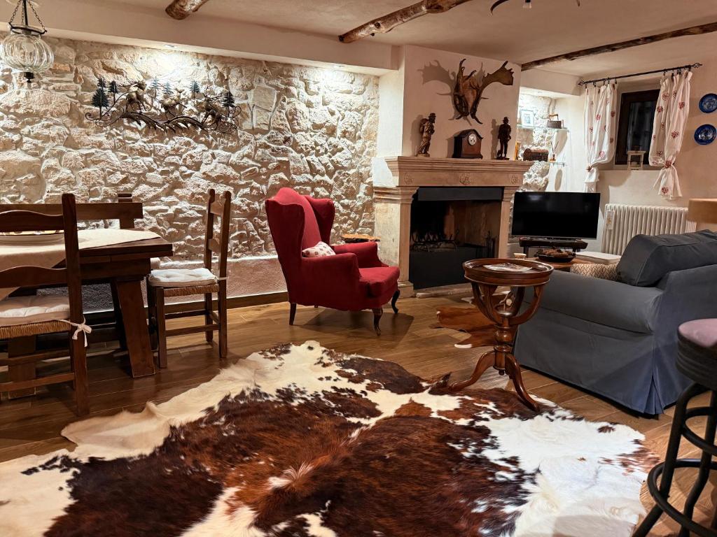 Μια τηλεόραση ή/και κέντρο ψυχαγωγίας στο PESCULUM nel borgo