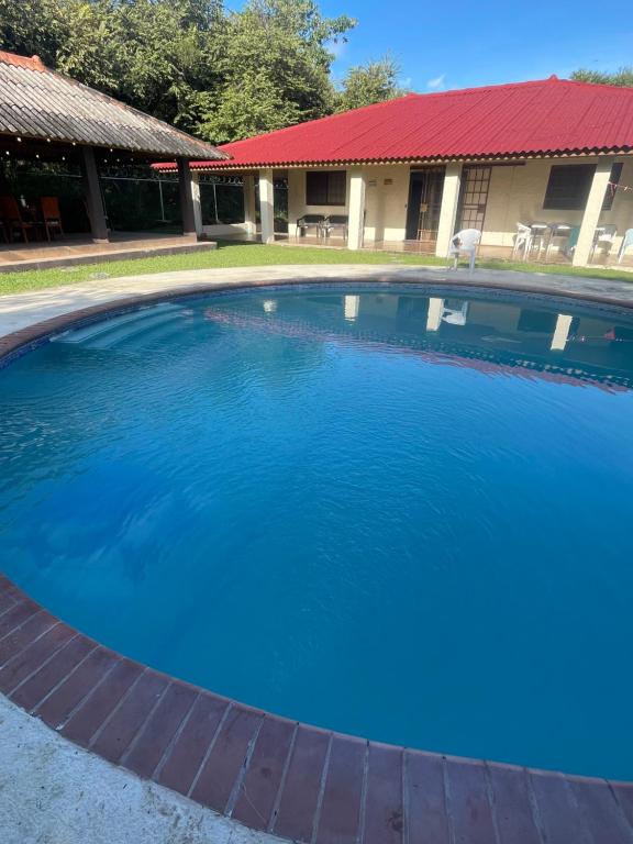 Bazén v ubytování Casa con pisicina Coronado nebo v jeho okolí