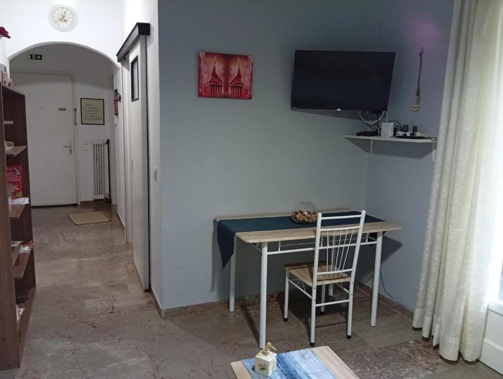 ELENI's House-Near the Old Railway Station - 7