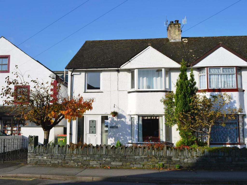 Το κτήριο όπου στεγάζεται  η παραθεριστική κατοικία