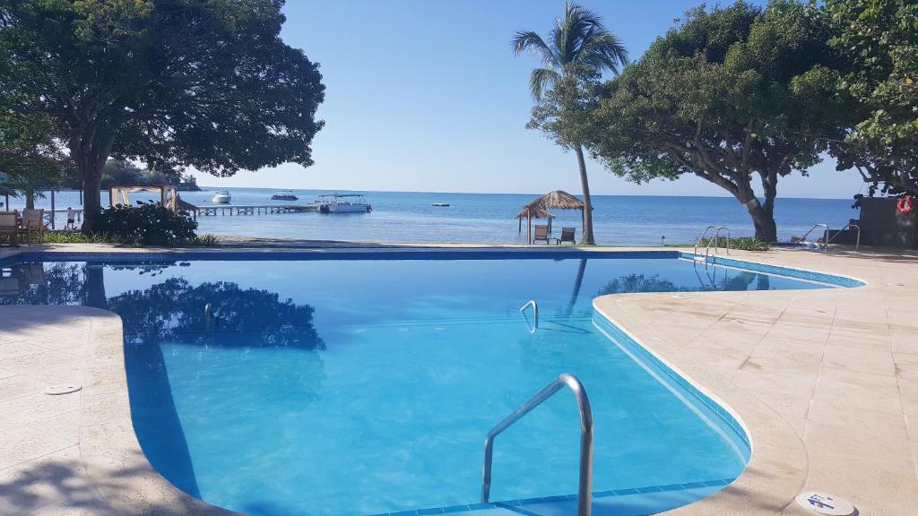 Bazén v ubytování Copamarina Beach Resort & Spa nebo v jeho okolí