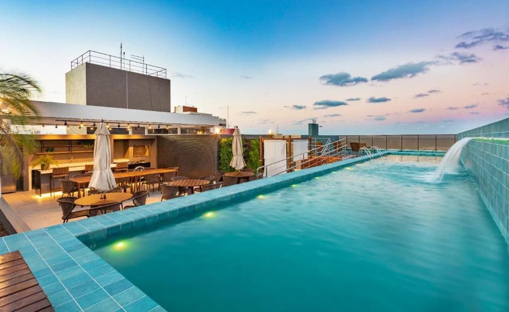 Bazén v ubytování 2 quartos com varanda em Manaíra AH206 nebo v jeho okolí