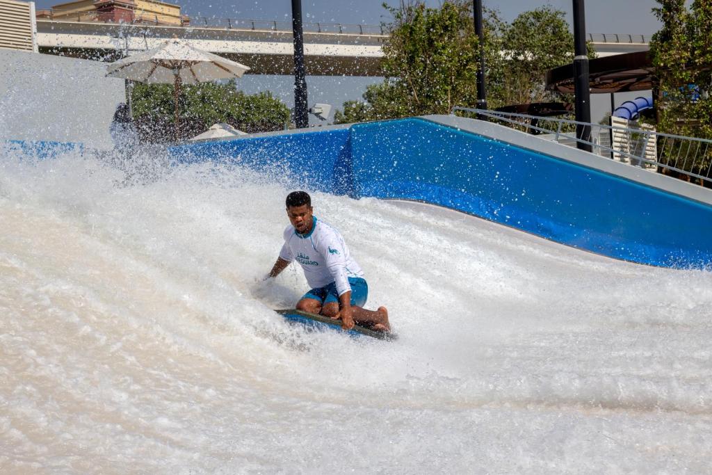 لابی و فضای عمومی Grand Hyatt Dubai Resort & Waterpark - تصویر ۵