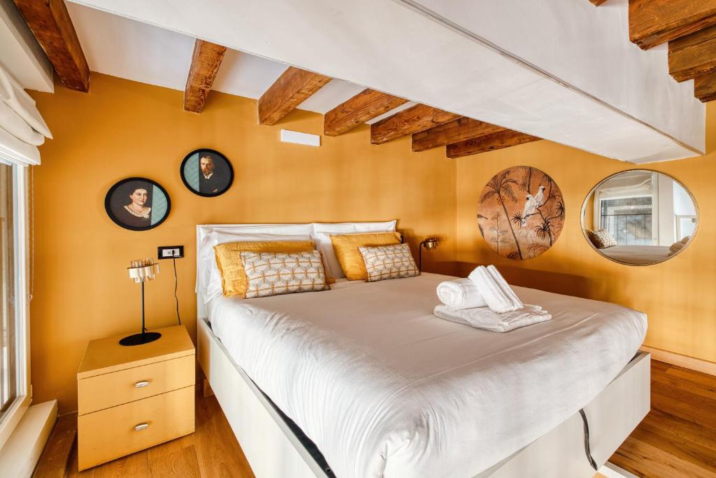 The Yellow; Luxury Loft in the center of Milan